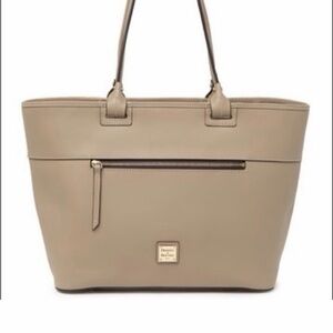 Dooney & Bourke Classic Beacon Tote Bag in Taupe Smooth Leather